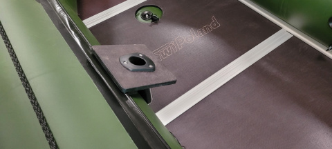 Uchwyt wędki trollingowy do pontonu na listwę ławeczki